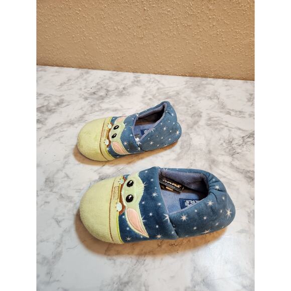 Star Wars The Mandalorian Baby Yoda Blue Green Comfort Slippers Size 9/10 Kids - Picture 4 of 7